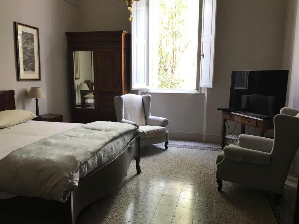Villa Anselmi - Arteindiretta ลีวอร์โน ภายนอก รูปภาพ